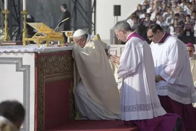 On Annunciation, Pope says God still seeks hearts like Mary