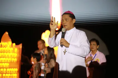 Archbishop calls for ‘accompaniment’ after marriage