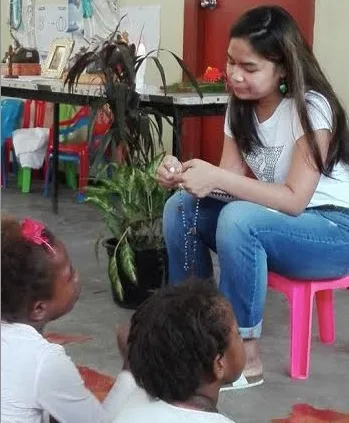 Pinoy kids in Papua New Guinea hold Rosary rally