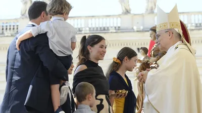 Mahalagang papel ng pamilya sa misyon ng simbahan, higit pang patitibayin ng Vatican - VeritasPH