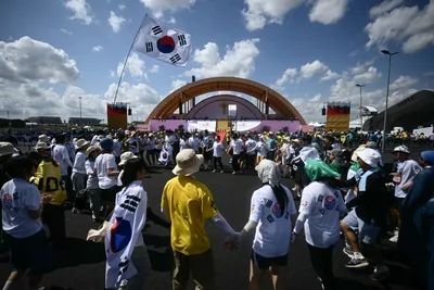 Pope urges Korean priests and religious to ‘bear witness to reconciliation’