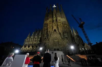 A century later, Pope Leo XIV fulfills Gaudí’s dream