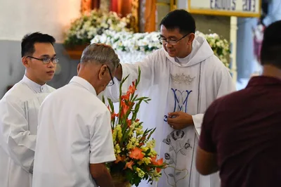 Priests who ‘enrich’ themselves slammed