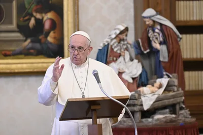 Pope Francis: Be a witness to Christ in your ordinary life