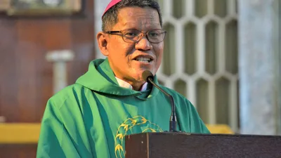 Mananampalataya, binalaan ng Obispo laban sa isinusulong na People’s Initiative