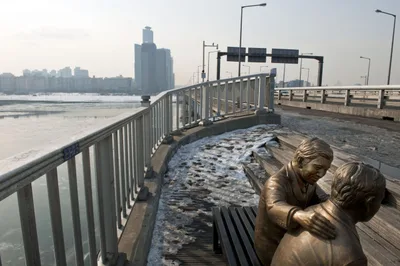 Seoul seeks religious partnership to confront soaring suicide rates