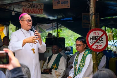 Bishop urges aid, solidarity for anti-mining barricades in N. Vizcaya town
