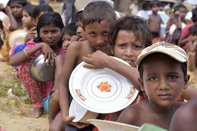 Pope’s trip to Burma comes amid ‘textbook example of ethnic cleansing’