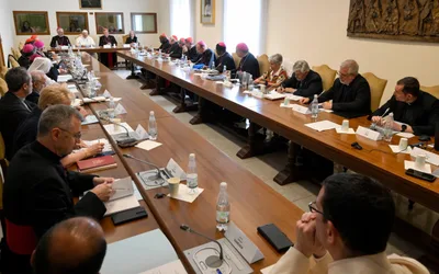 Pope Leo XIV meets with Synod on Synodality teams ahead of 2028 assembly
