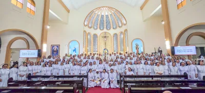 Nuncio urges young women to answer God’s call to religious life
