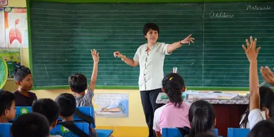 Mga guro, kinilala ng mga Senador