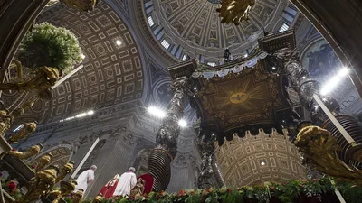 Man attacks high altar of St. Peter’s Basilica at the Vatican