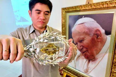 Saint John Paul II’s blood relic up for veneration anew