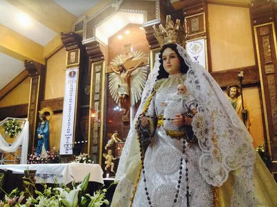 Lenten-themed Marian seminar set