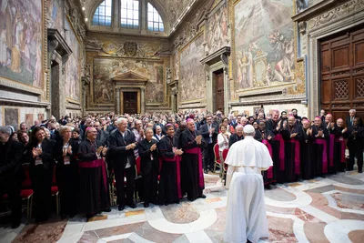 Church must recognize the gifts of older Catholics, pope says