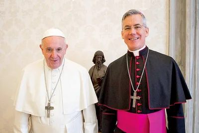 Pope meets new envoy to Philippines