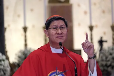 Cardinal Tagle: Don’t be distracted from pressing problems