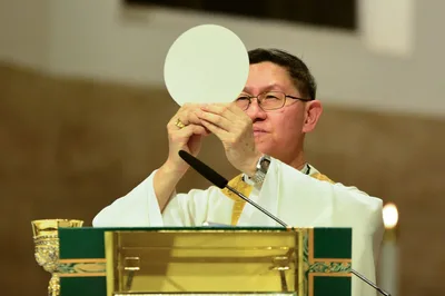 Pope names Cardinal Tagle to another Vatican post