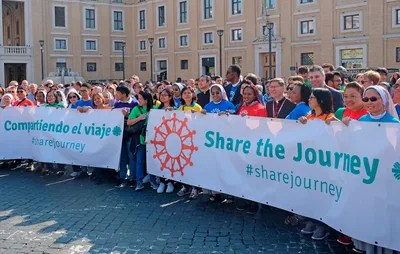 Synod members ‘share the journey’ with migrants, refugees
