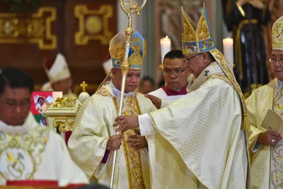 Youngest bishop in PH ordained, installed