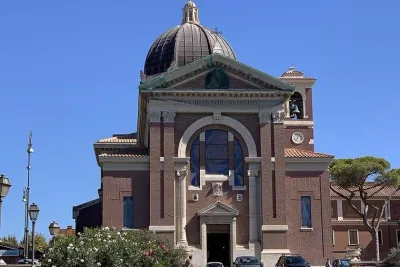 Pope’s visit brings hope to seaside community challenged by drugs, prostitution