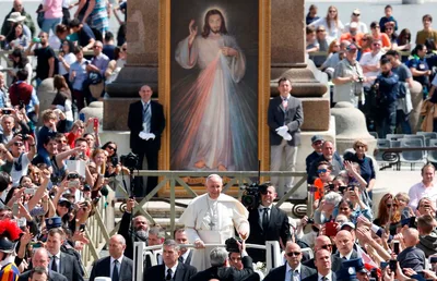 Don’t be afraid of shame, open hearts to God’s mercy, pope says