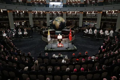 Pope in Türkiye: Let us build bridges of fraternity and peace