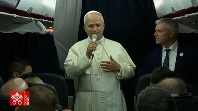 Pope: Wars are senseless; Russia and Ukraine should sit down to talk