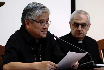 CBCP head: Open hands, not clenched fists