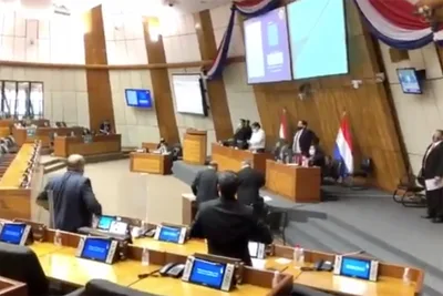 Paraguay’s Congress responds to legalization of abortion in Argentina with a minute of silence