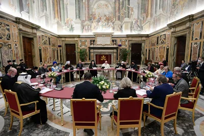 Pope Francis discusses education with faith leaders on World Teachers’ Day