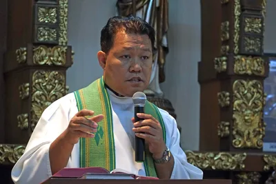 Stop ‘demonizing’ returning OFWs— Church exec