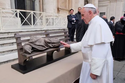 ‘Homeless Jesus’ statue to be installed at Manila Cathedral