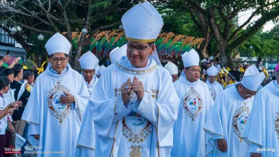 Kabataan, hinamon ni Archbishop Uy na manindigan sa talamak corruption - VeritasPH