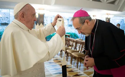 Pope Francis bestows pallium on new Latin Patriarch of Jerusalem