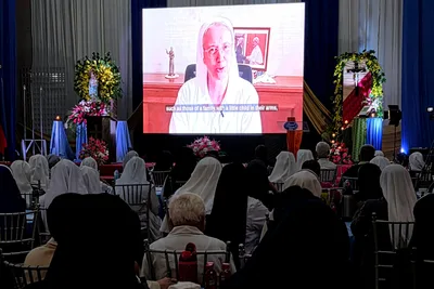 Vatican official urges religious to bring ‘ointment of peace’ to conflict