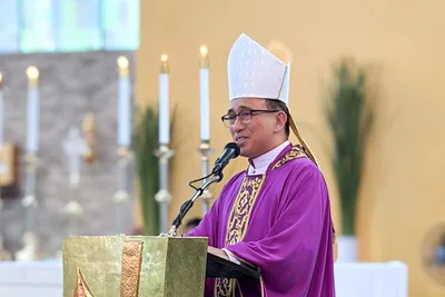 Bishop tells seminarians priesthood fails when relationships fracture