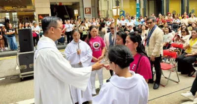 Filipino migrant workers called to missionary witness during Philippine Independence Day Mass in Hong Kong