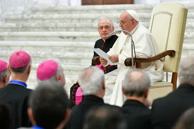 Pope Francis has a fever, Vatican spokesman confirms