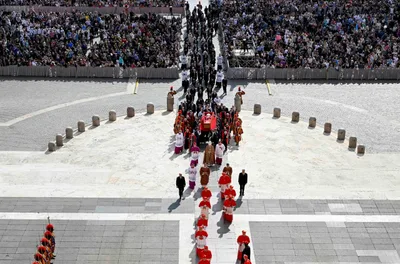 Pope Francis moved to St. Peter’s Basilica for final goodbye