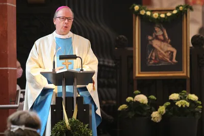 Vatican halts German diocesan plan to turn 800 parishes into 35