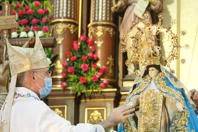 ‘Mother of Novaliches’ receives pontifical coronation