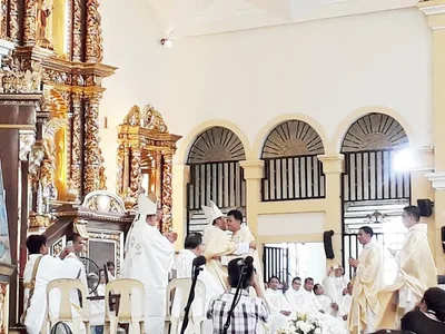 Palo welcomes 3 new priests, deacon
