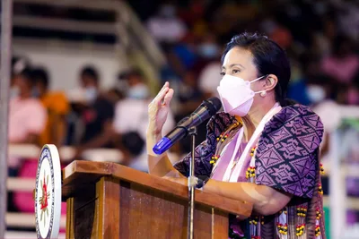 3 lay organizations pick Robredo as presidential bet