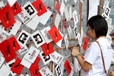 Malaysia NGOs urge protection of HIV awareness drives from stigma, criminalization