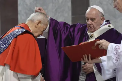 Pope Francis: ‘Experience Lent with love’ by caring for those affected by pandemic
