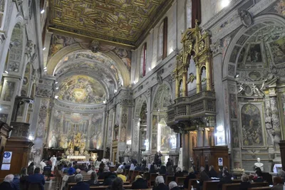 Pope Francis: Christ’s wounds shower ‘mercy upon our misery’