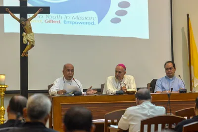 CBCP reelects Archbishop Valles as president
