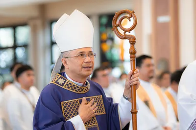 Bishop tells seminarians formation means embracing, not avoiding the cross