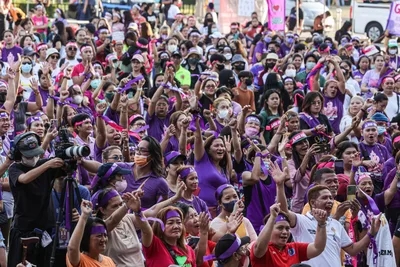 Photos: Filipino women ‘rise for freedom’